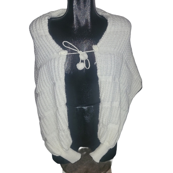 White Handmade Knit Bolero with Rope Tie at front L - Picture 1 of 4
